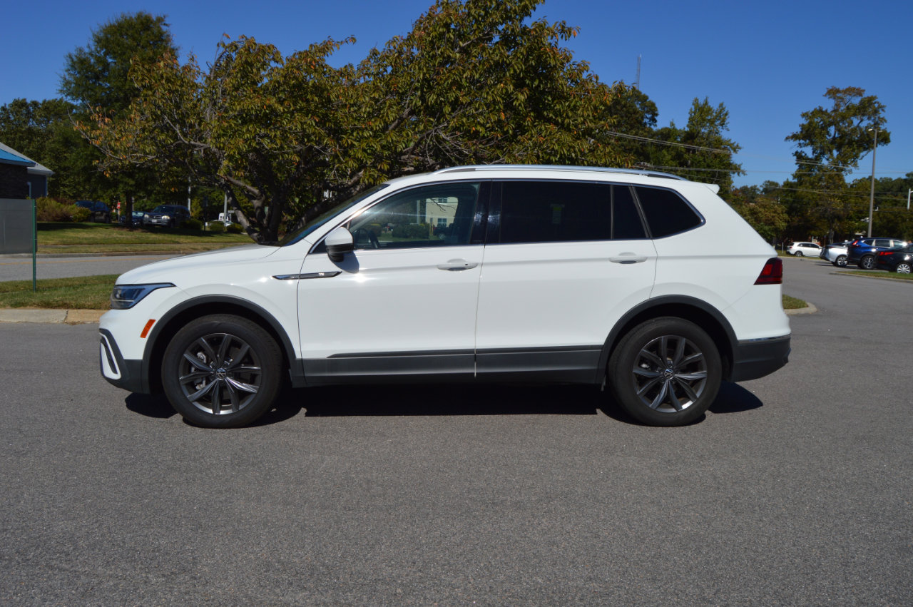 Used 2022 Volkswagen Tiguan SE image 5