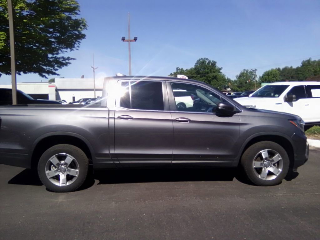 Used 2025 Honda Ridgeline RTL image 2