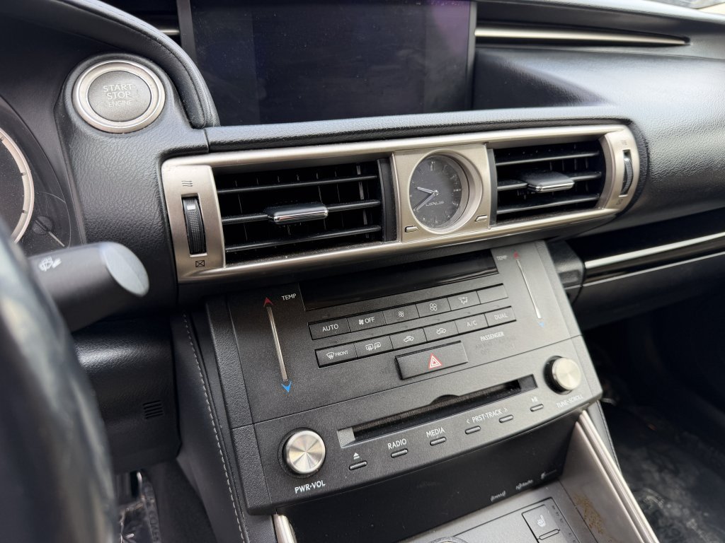 Used 2016 Lexus IS 350 w/ Premium Package RWD image 10