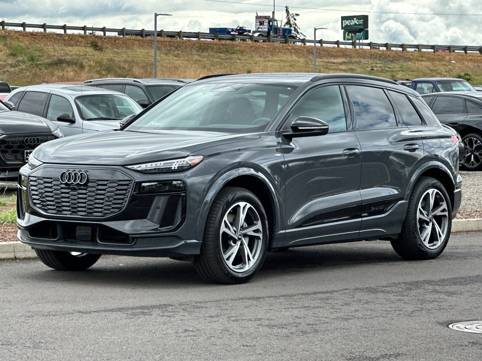 New 2027 Audi Q6 e-tron Premium Plus AWD/4WD image 7