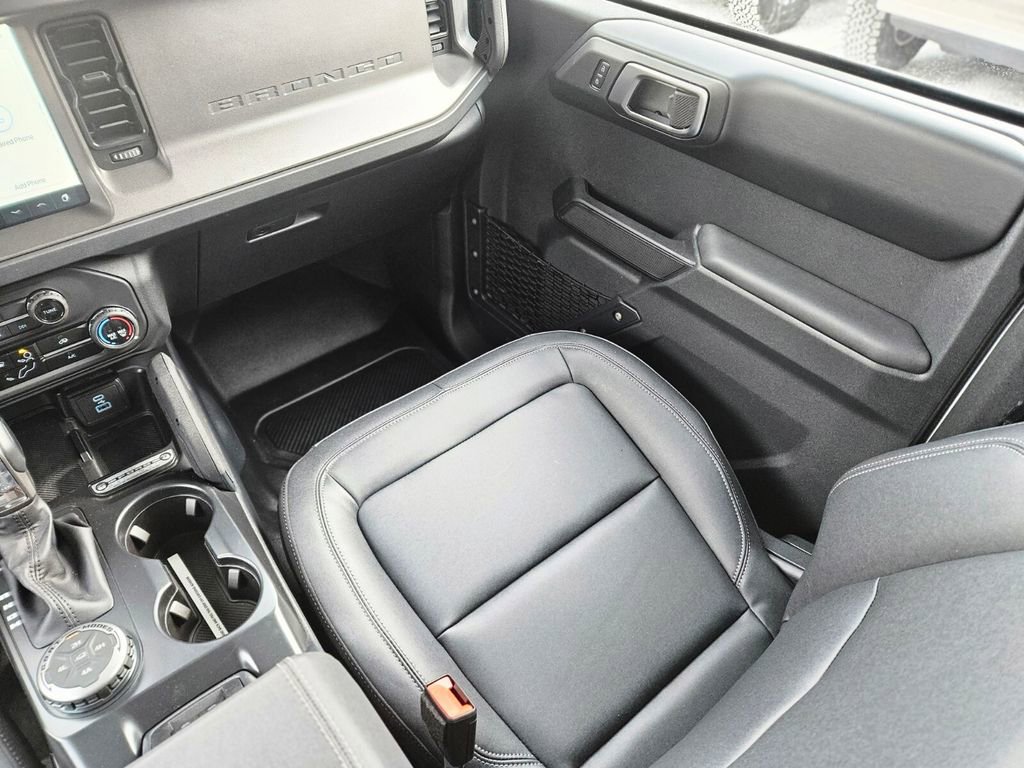 New 2025 Ford Bronco Badlands w/ Black Appearance Package image 13