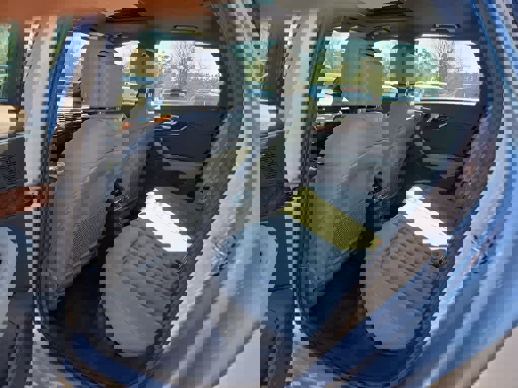 Used 2017 Audi A4 2.0T Prestige w/ Prestige Package image 27