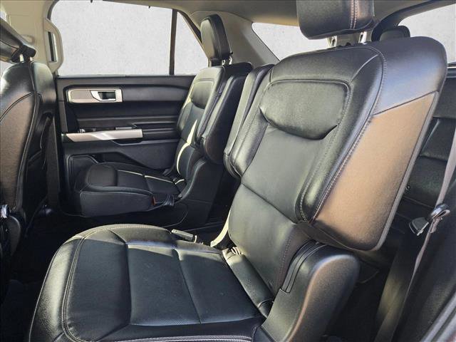 Used 2023 Ford Explorer Limited image 19