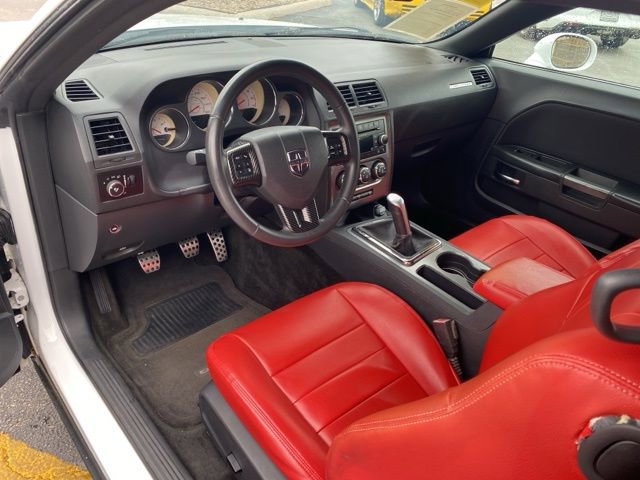 Used 2013 Dodge Challenger R/T RWD image 14