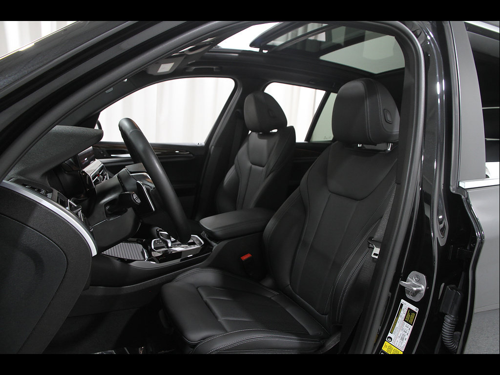 Used 2023 BMW X3 xDrive30i w/ Premium Package AWD/4WD image 5