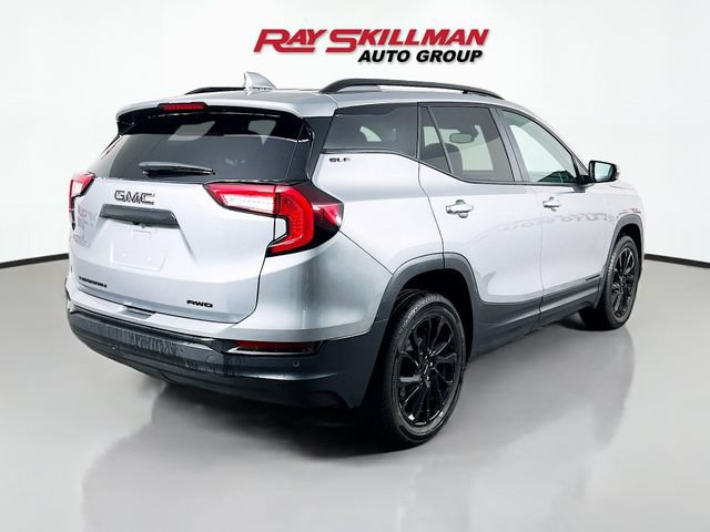 Used 2024 GMC Terrain SLE w/ Driver Convenience Package AWD/4WD image 4