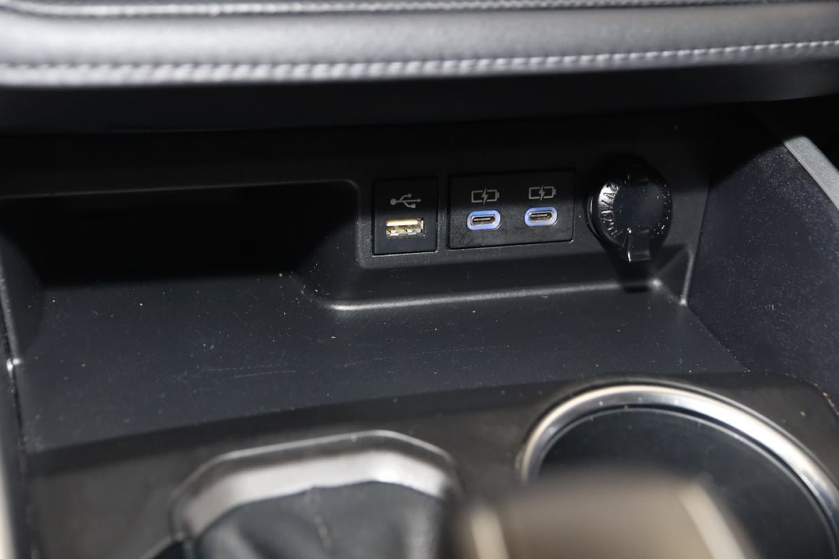Used 2022 Toyota Highlander XLE FWD image 27