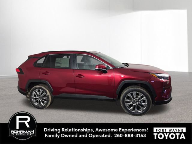 Used 2025 Toyota RAV4 XLE Premium image 5