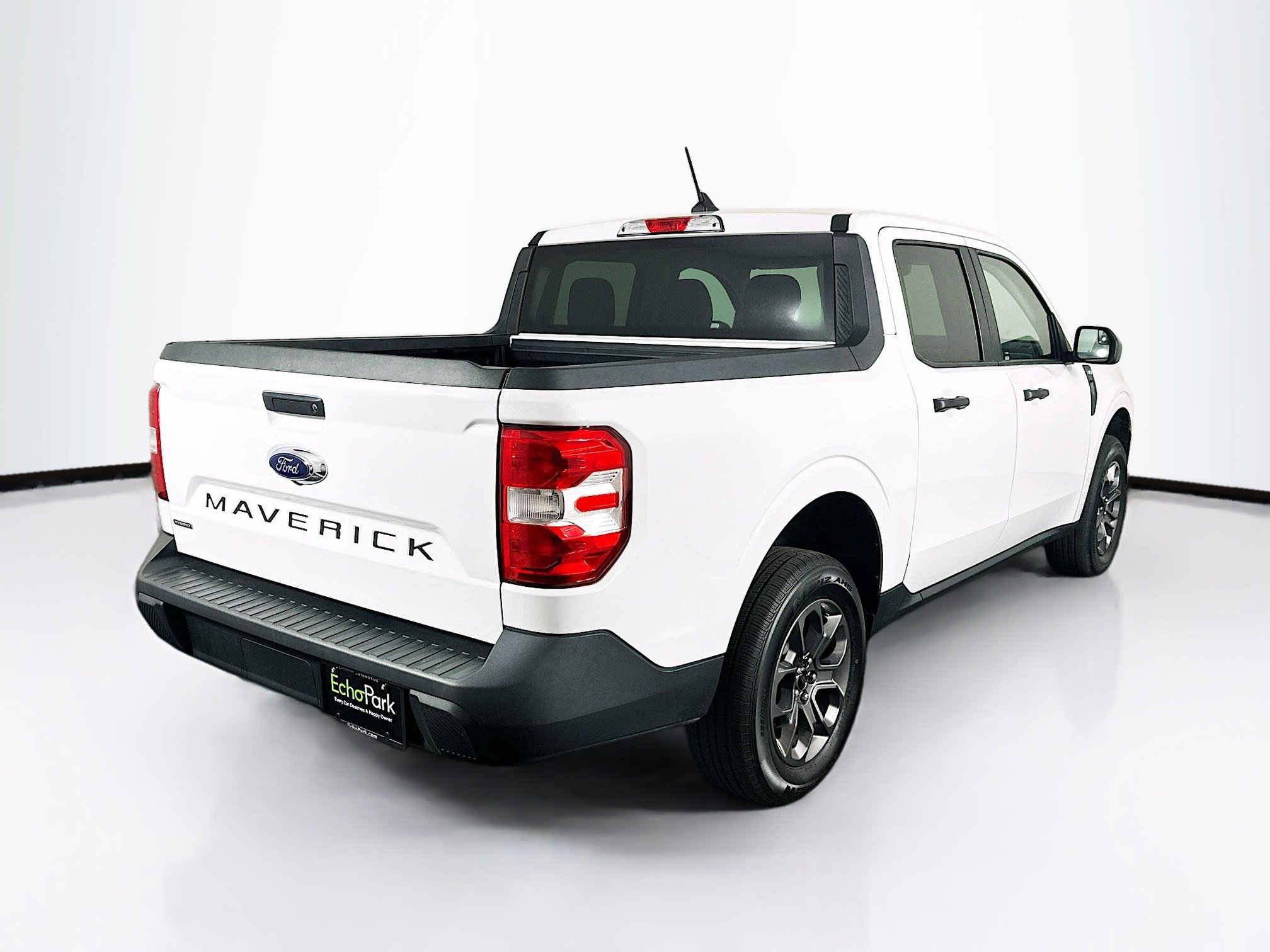Used 2023 Ford Maverick XLT image 9