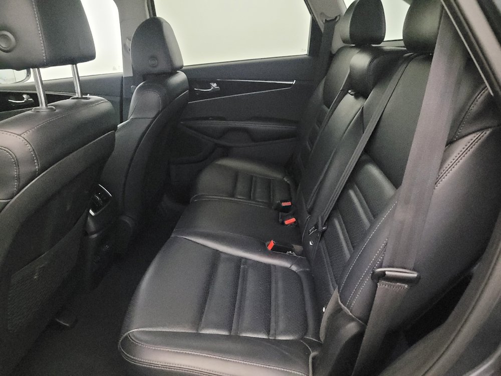 Used 2020 Kia Sorento EX AWD/4WD image 18