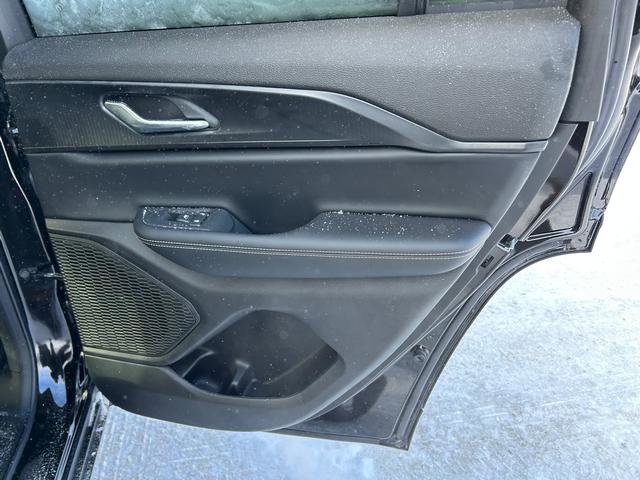 New 2025 Jeep Grand Cherokee Altitude image 19