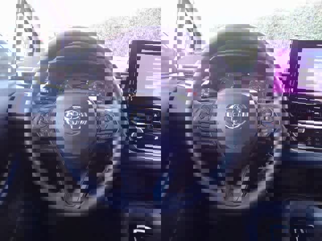 Certified 2025 Toyota Corolla LE image 11