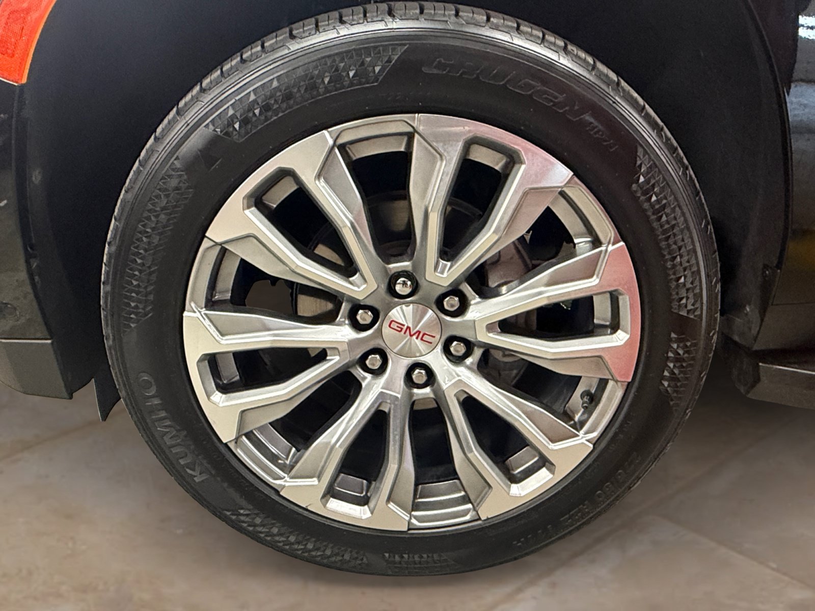 Used 2024 GMC Yukon XL Denali w/ Advanced Technology Package RWD image 47