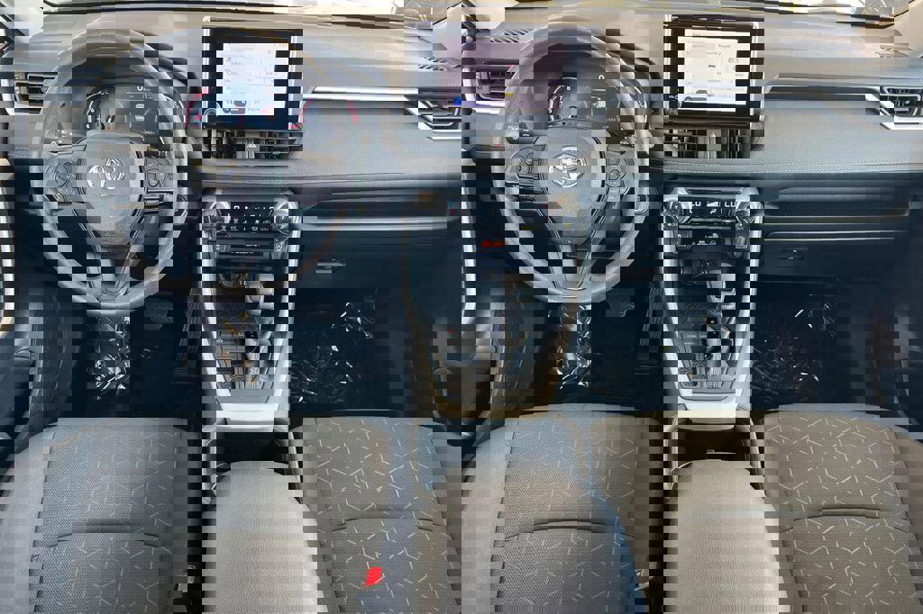 Used 2024 Toyota RAV4 XLE image 13