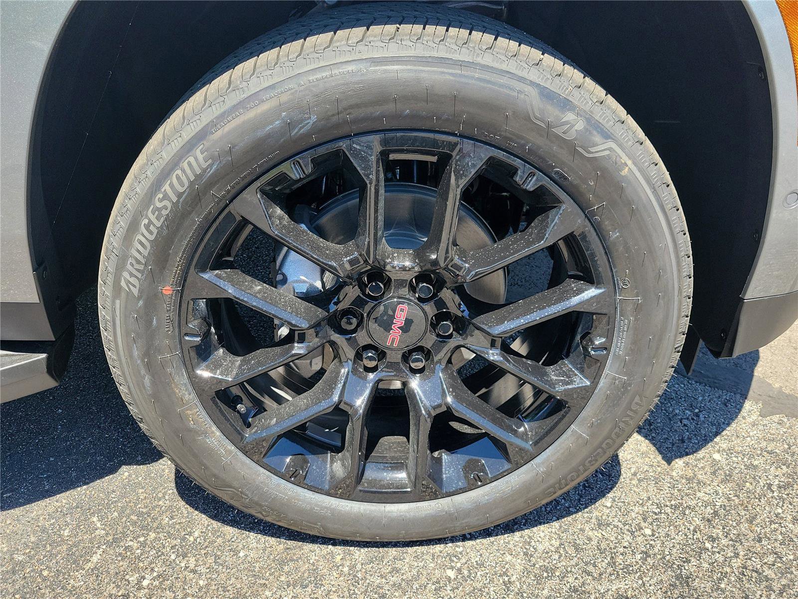New 2026 GMC Yukon Elevation AWD/4WD image 6