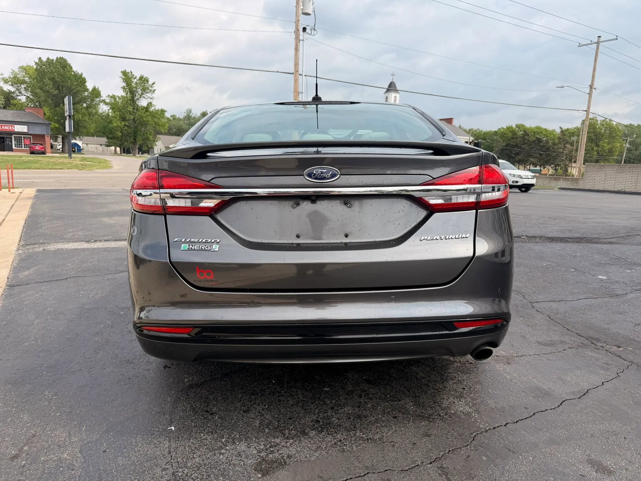 Used 2017 Ford Fusion Energi Platinum FWD image 4