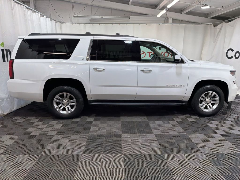 Used 2020 Chevrolet Suburban LT image 8