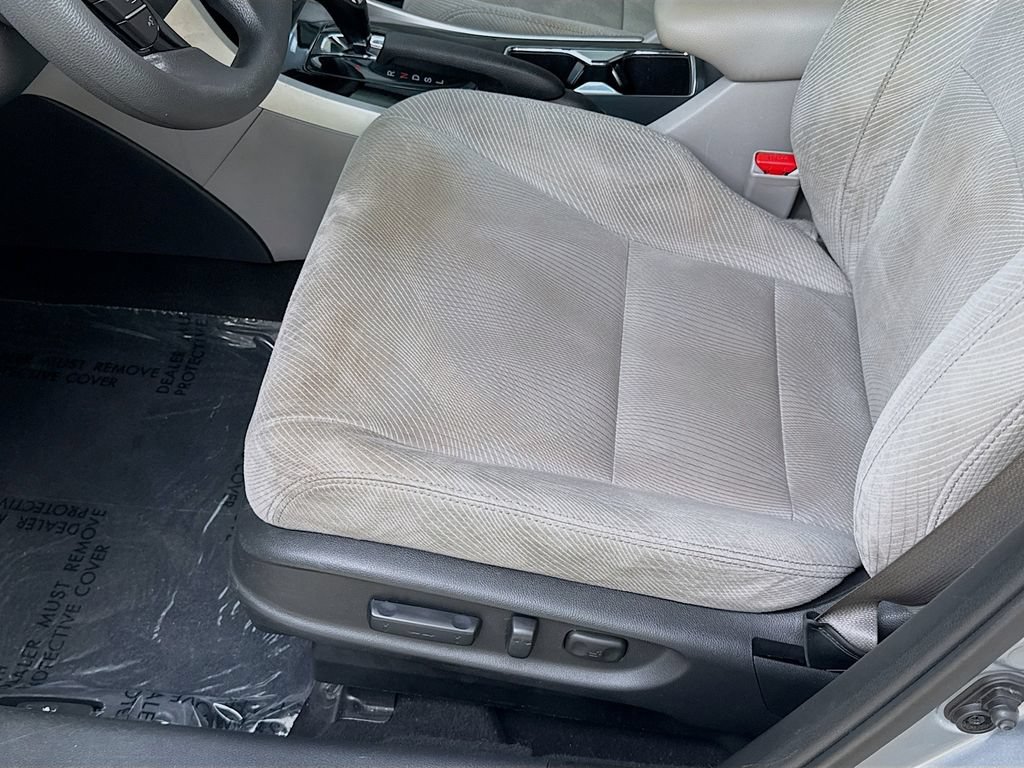 Used 2017 Honda Accord EX image 22