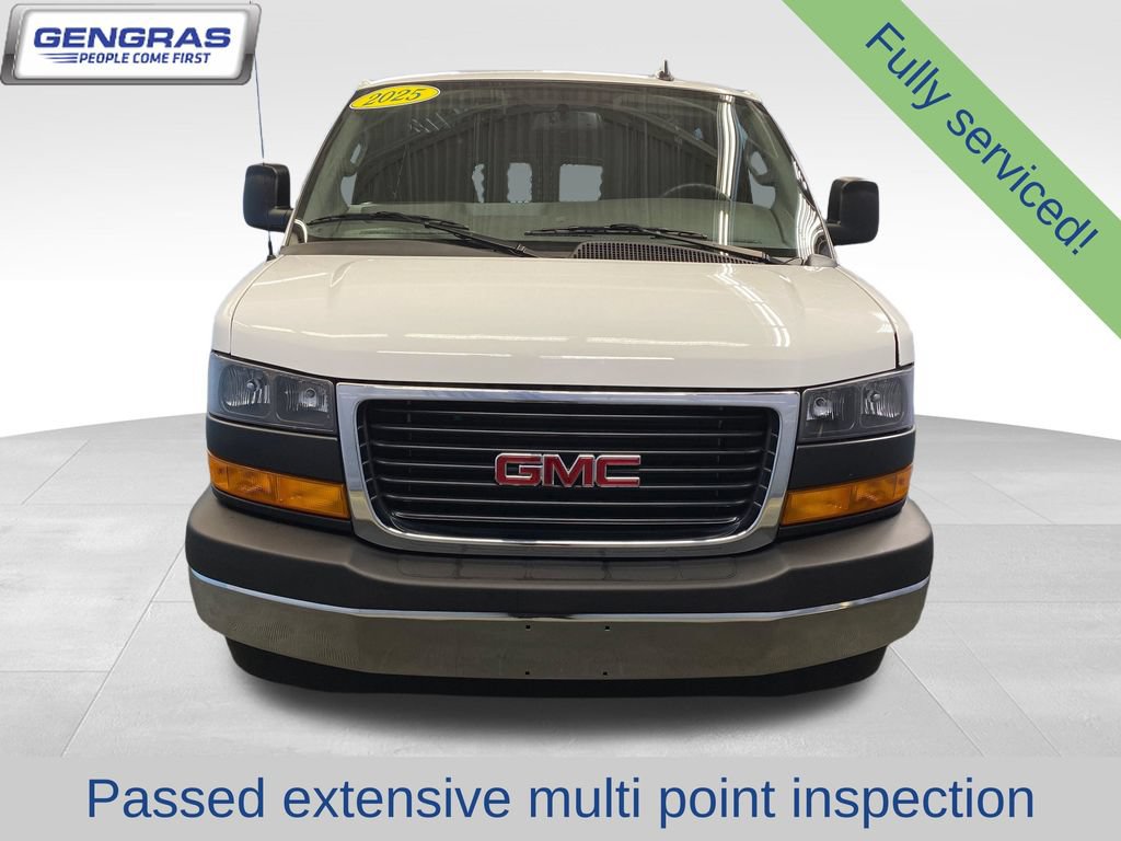 Used 2025 GMC Savana 2500 w/ Driver Convenience Package RWD image 3
