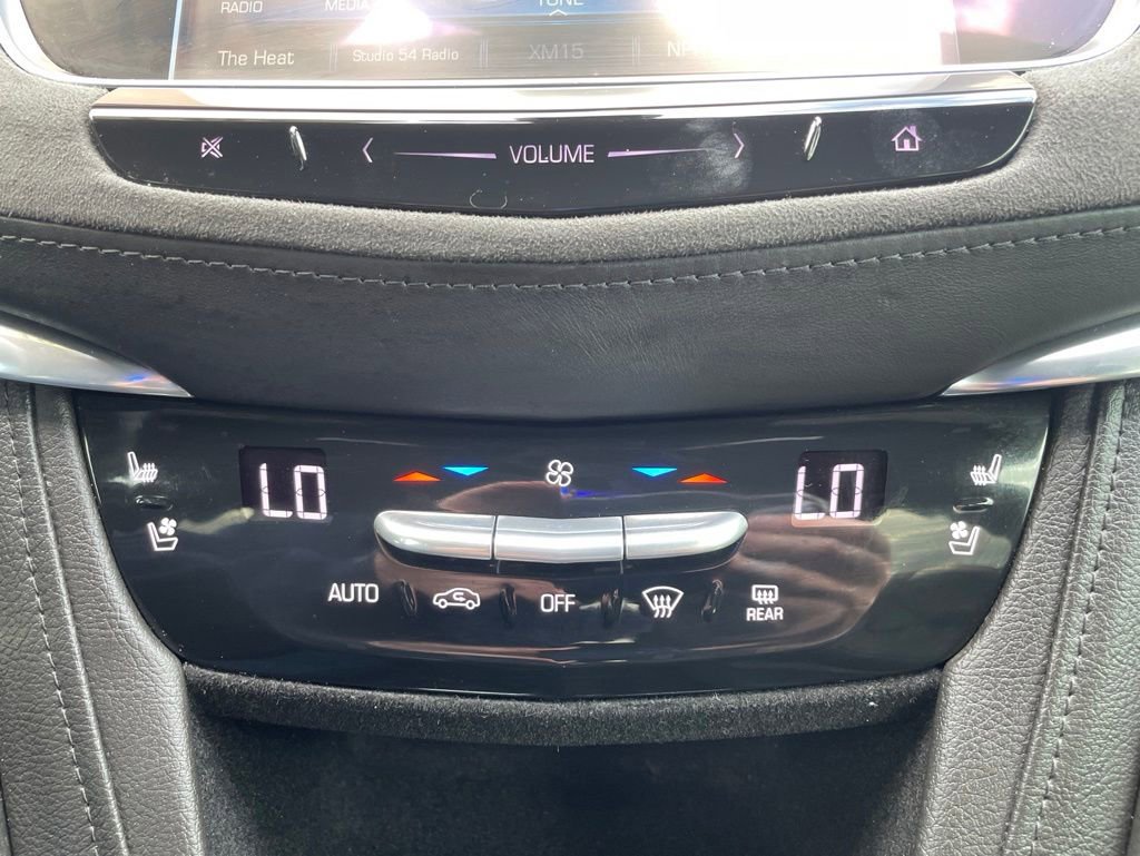 Used 2017 Cadillac XT5 Platinum AWD/4WD image 27