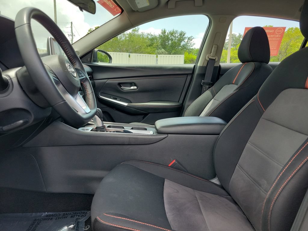 Certified 2024 Nissan Sentra SR FWD image 27