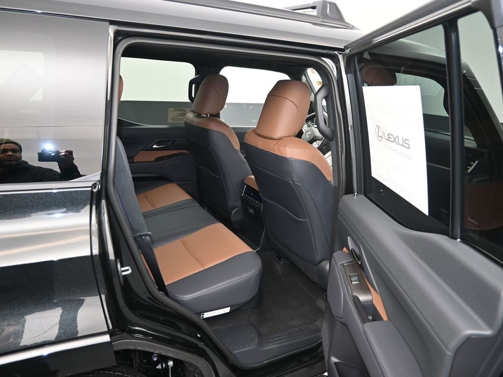 New 2025 Lexus GX 550 image 11