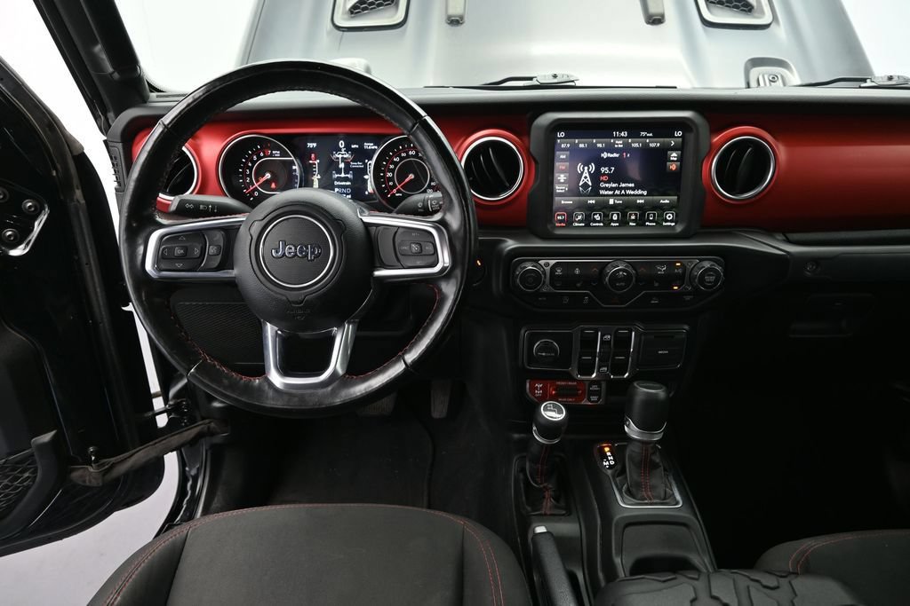 Used 2022 Jeep Gladiator Rubicon w/ Cold Weather Group AWD/4WD image 19