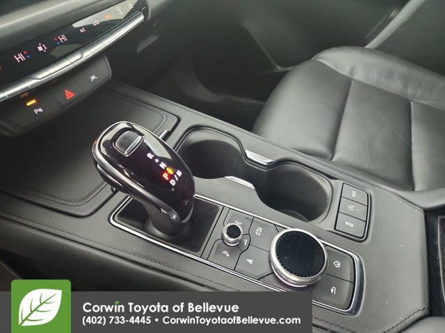 Used 2025 Cadillac XT4 Premium Luxury image 29