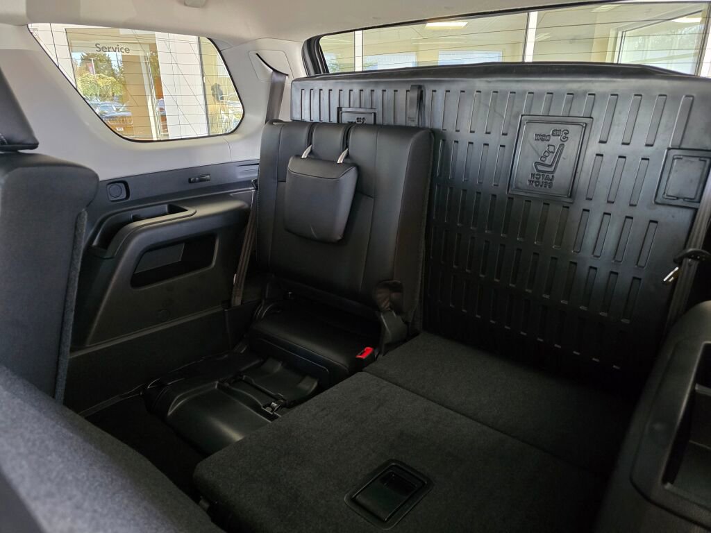 Used 2023 Toyota 4Runner SR5 Premium w/ Moonroof Package image 39