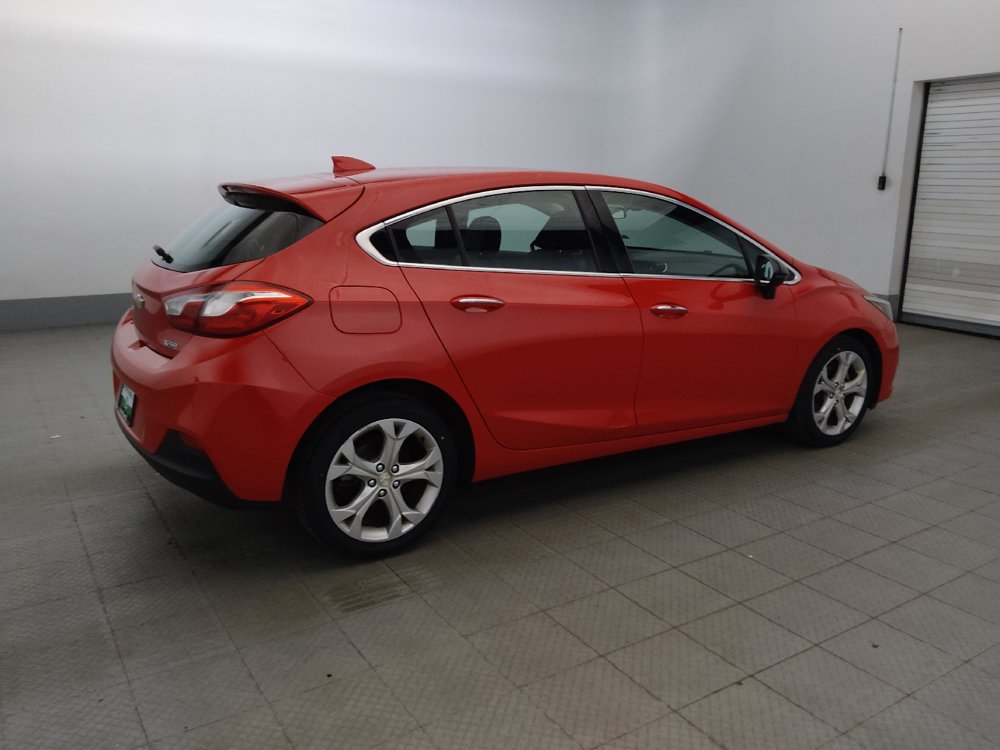 Used 2018 Chevrolet Cruze Premier FWD image 10