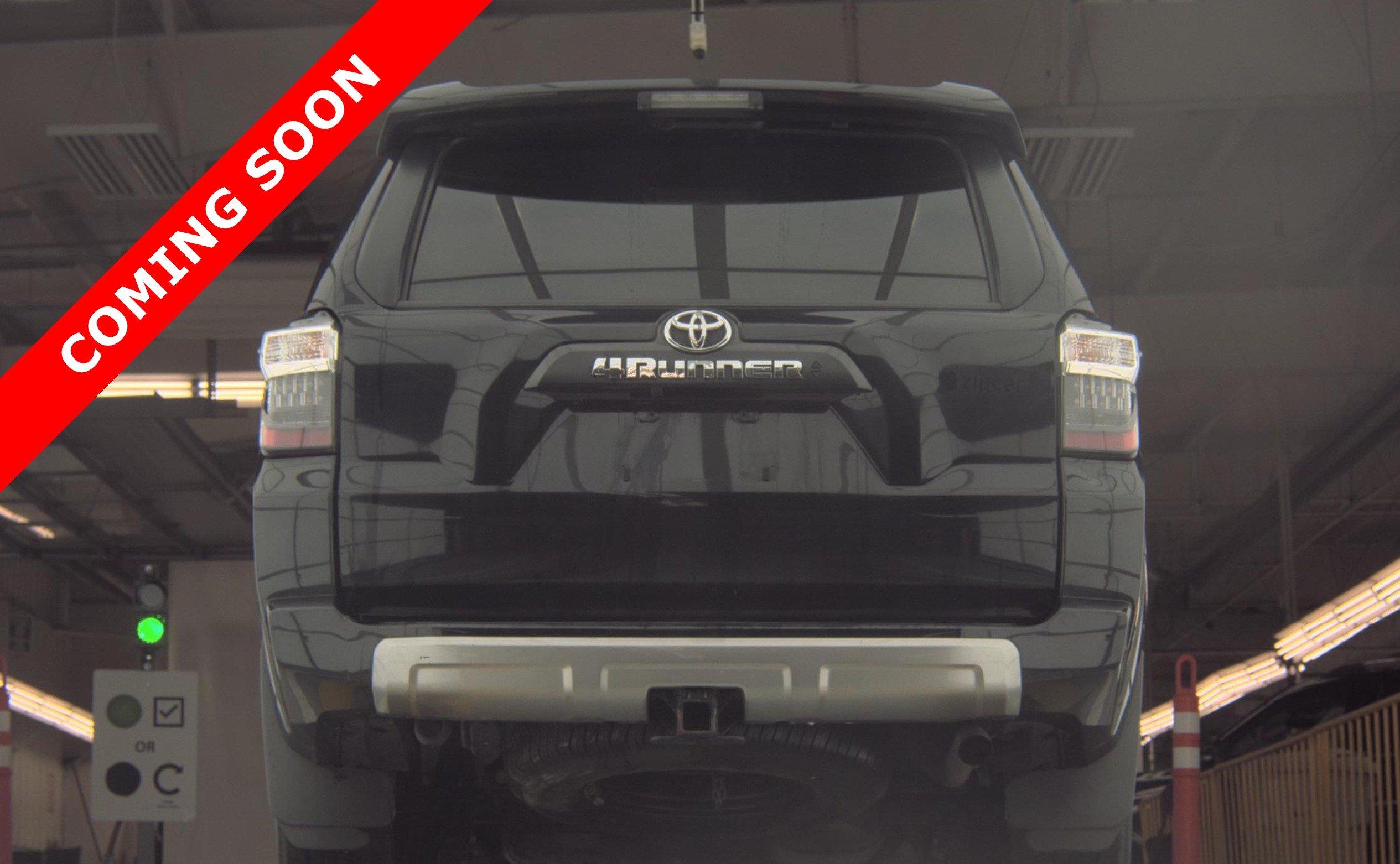 Used 2023 Toyota 4Runner TRD Off-Road AWD/4WD image 4