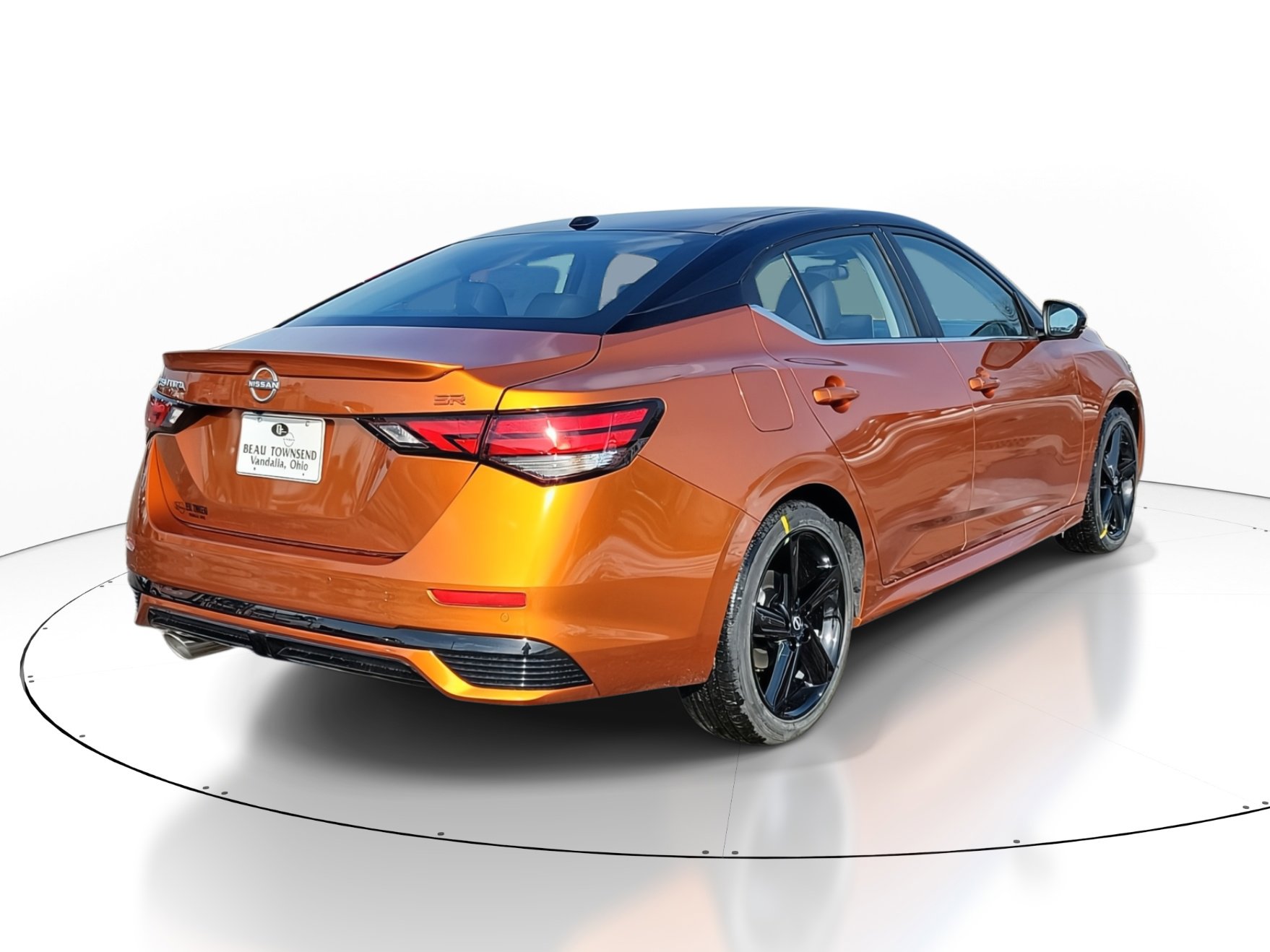 Used 2025 Nissan Sentra SR w/ SR Premium Package image 4