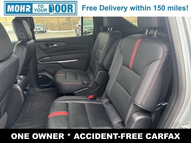 Used 2025 Chevrolet Traverse RS image 33