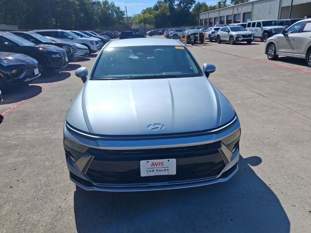 Used 2025 Hyundai Sonata SEL FWD image 5