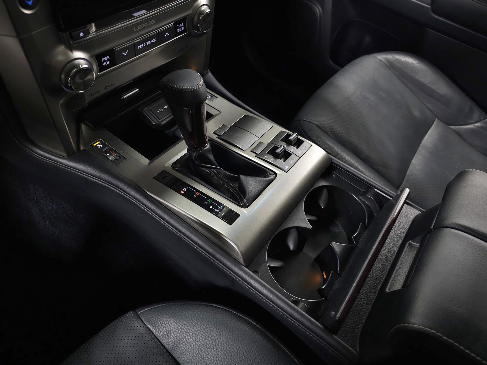 Used 2018 Lexus GX 460 Premium w/ Premium Package image 27