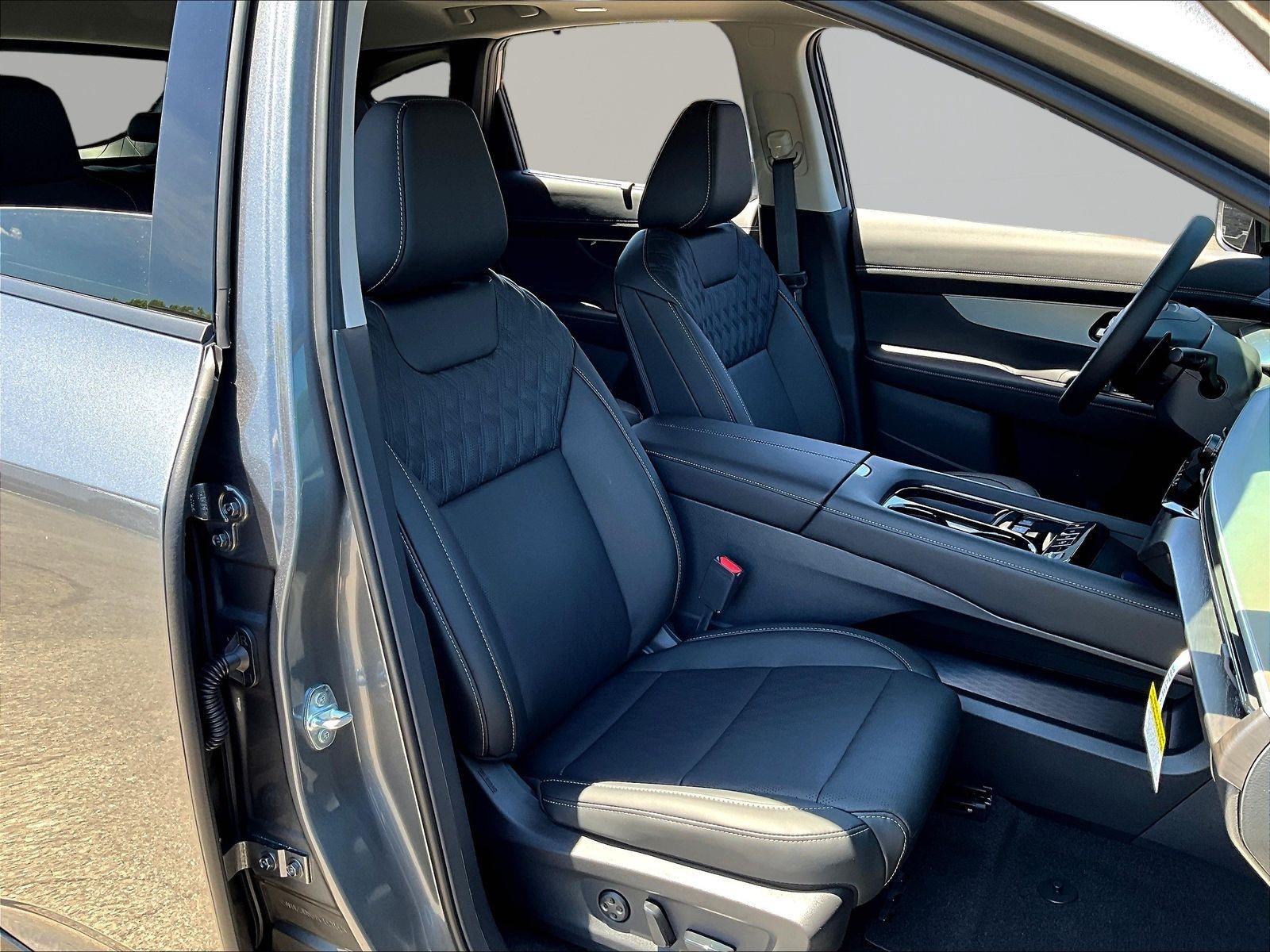 New 2026 Nissan Murano Platinum w/ Cargo Package AWD/4WD image 19
