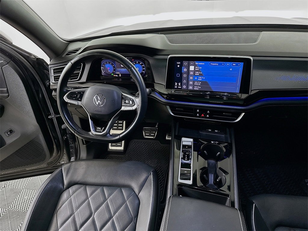 Used 2024 Volkswagen Atlas Cross Sport SEL Premium R-Line image 20