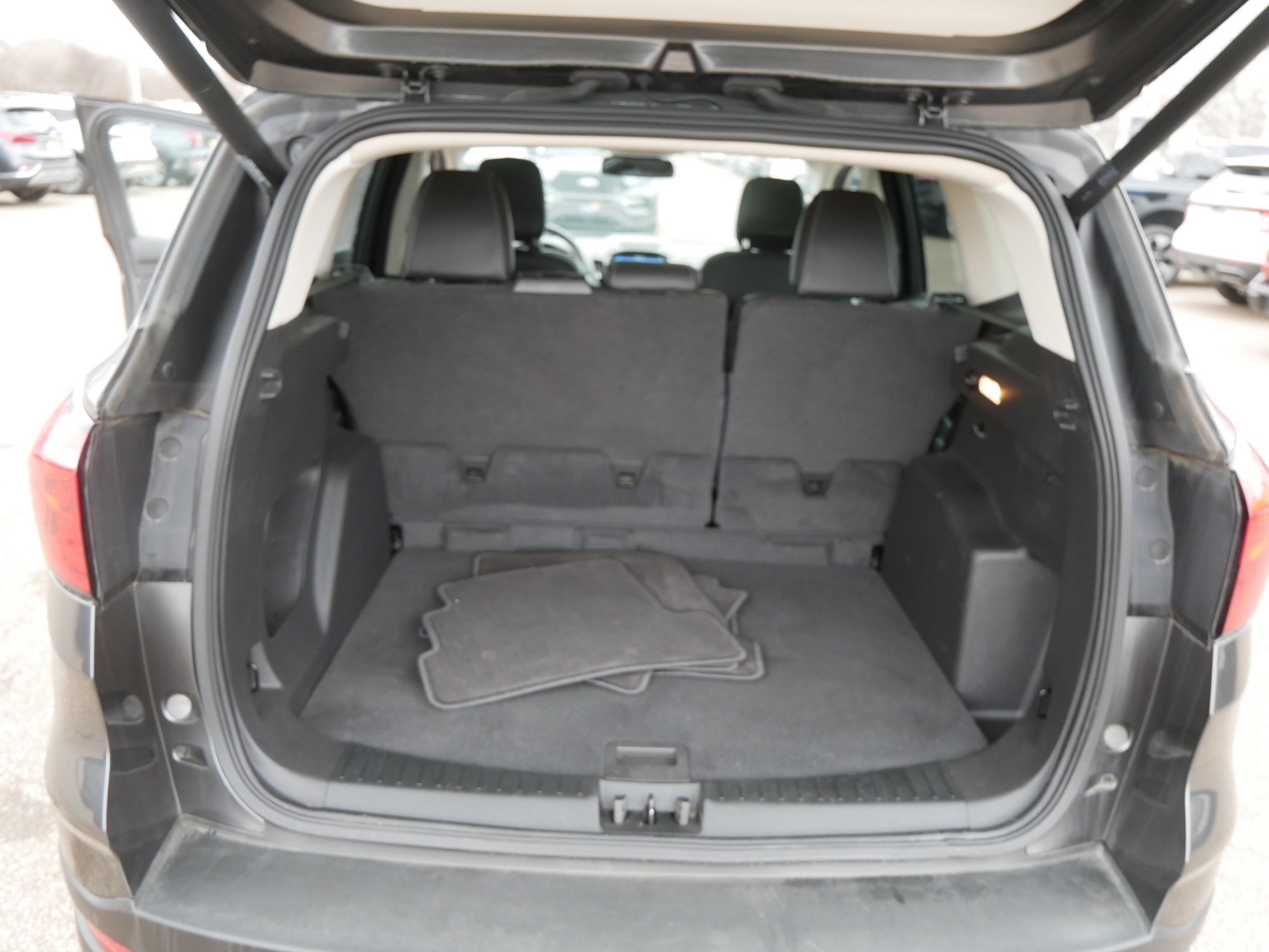 Used 2019 Ford Escape SEL AWD/4WD image 18