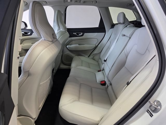 New 2026 Volvo XC60 B5 Ultra w/ Protection Package Premier AWD/4WD image 10