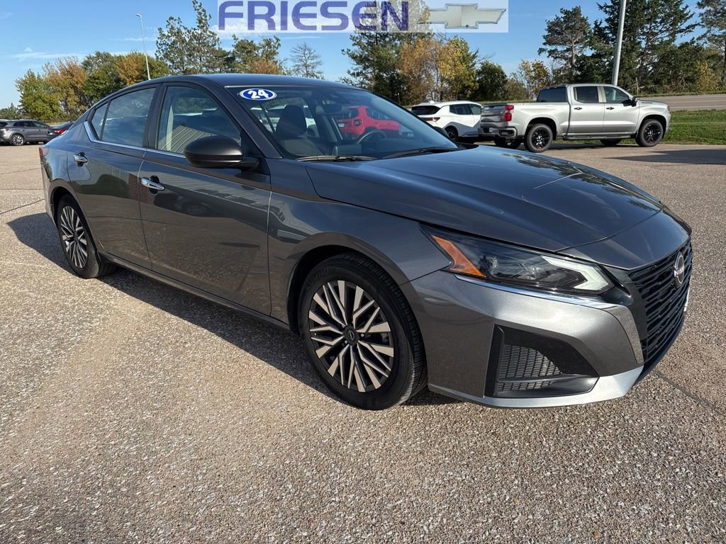 Used 2024 Nissan Altima 2.5 SV image 5