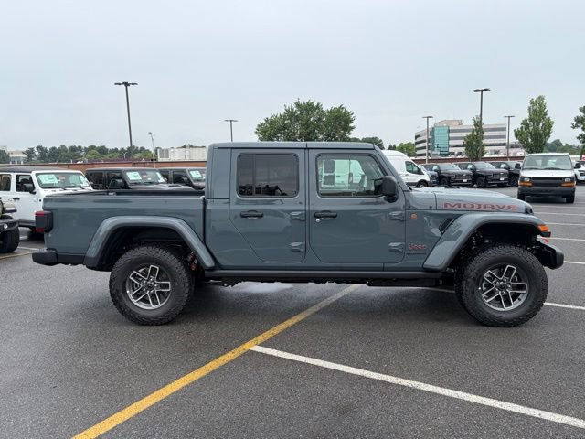 New 2026 Jeep Gladiator Mojave w/ Safety Group AWD/4WD image 9