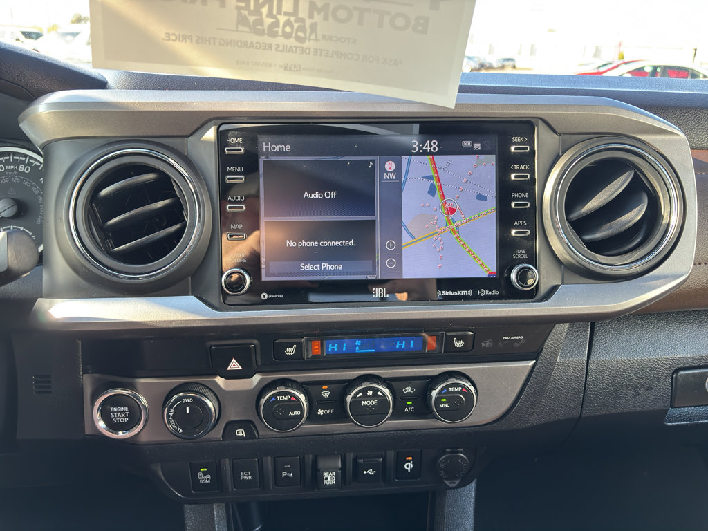 Used 2022 Toyota Tacoma Limited image 16