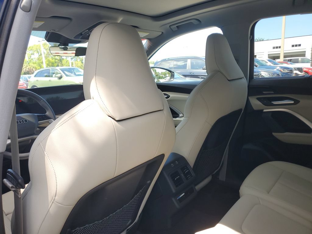 Certified 2025 Audi Q5 Premium w/ Premium Plus AWD/4WD image 17