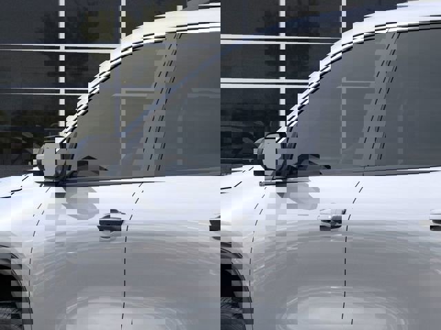 New 2026 Chevrolet Traverse LT w/ Driver Confidence Package image 12