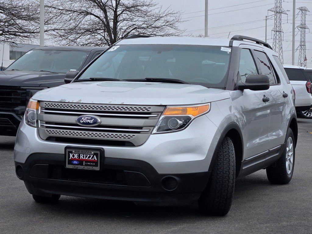 Used 2013 Ford Explorer Base image 4