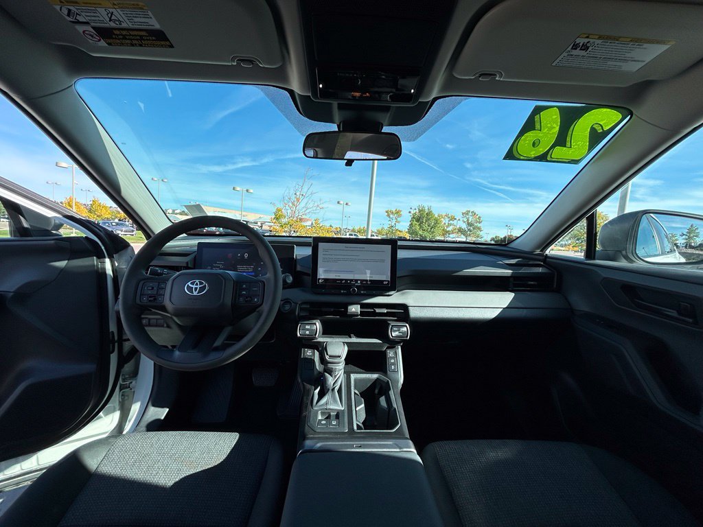 Used 2026 Toyota RAV4 LE AWD/4WD image 9