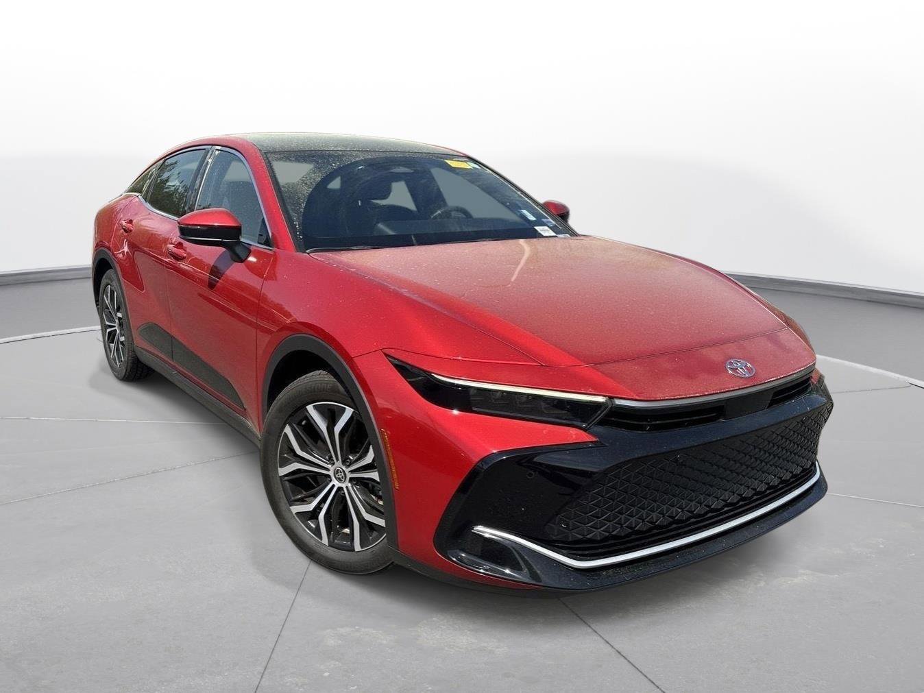 Certified 2023 Toyota Crown Limited image 4