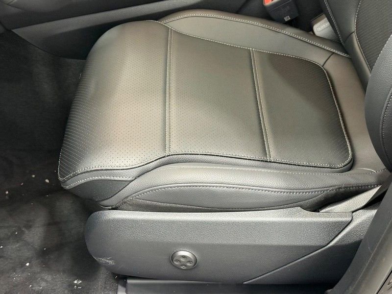 New 2026 Mercedes-Benz GLC 300 4MATIC image 17