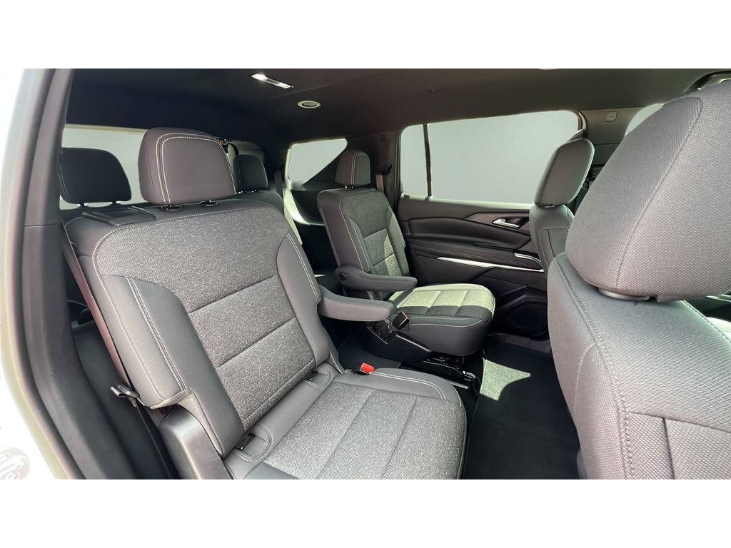 Used 2024 Chevrolet Traverse LT w/ Trailering Package AWD/4WD image 31