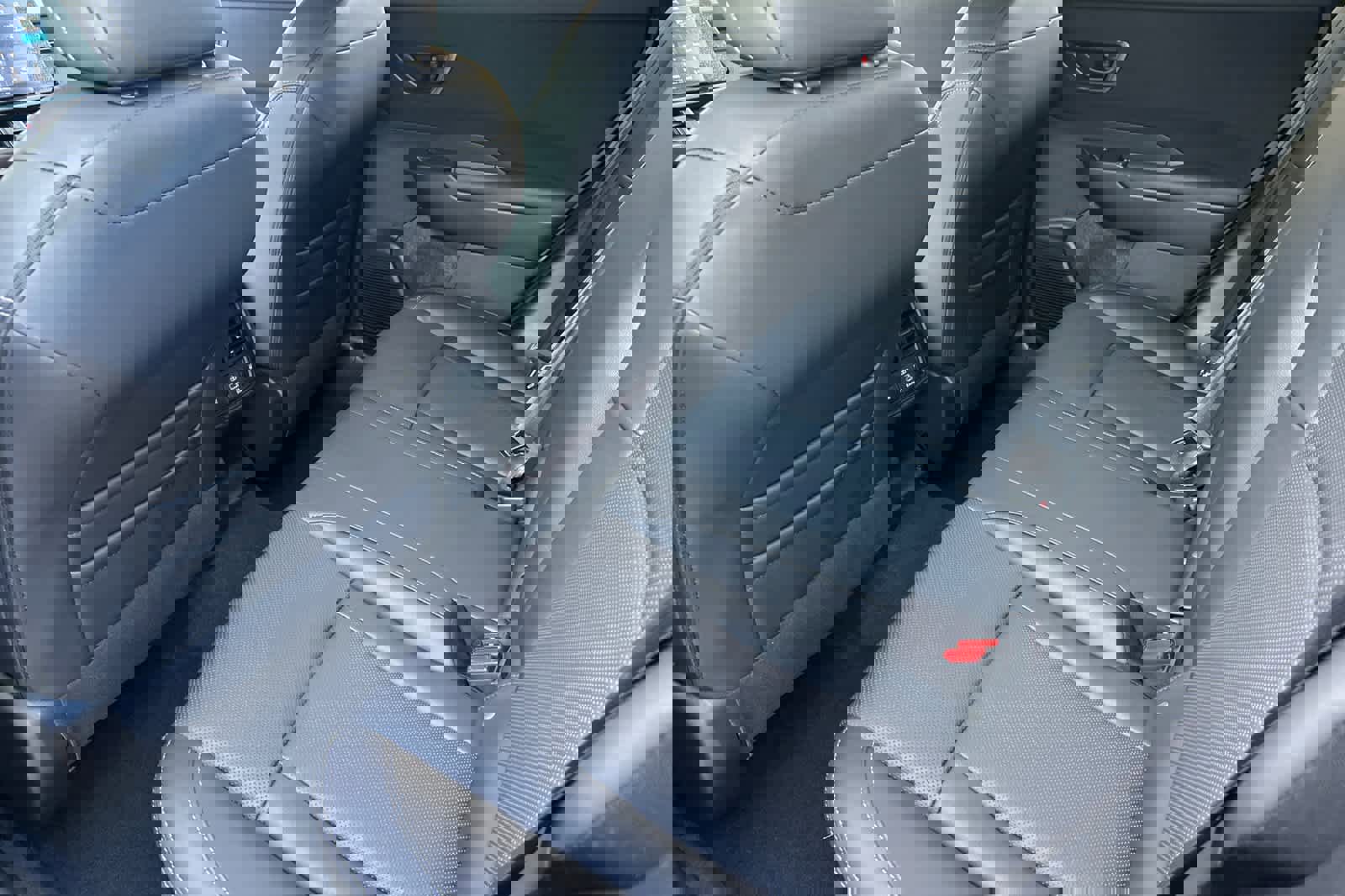 New 2026 Subaru Outback Limited AWD/4WD image 11